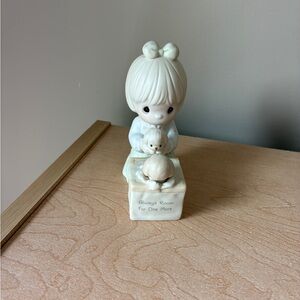 💕Precious Moments Figurine “Always Room For One More”